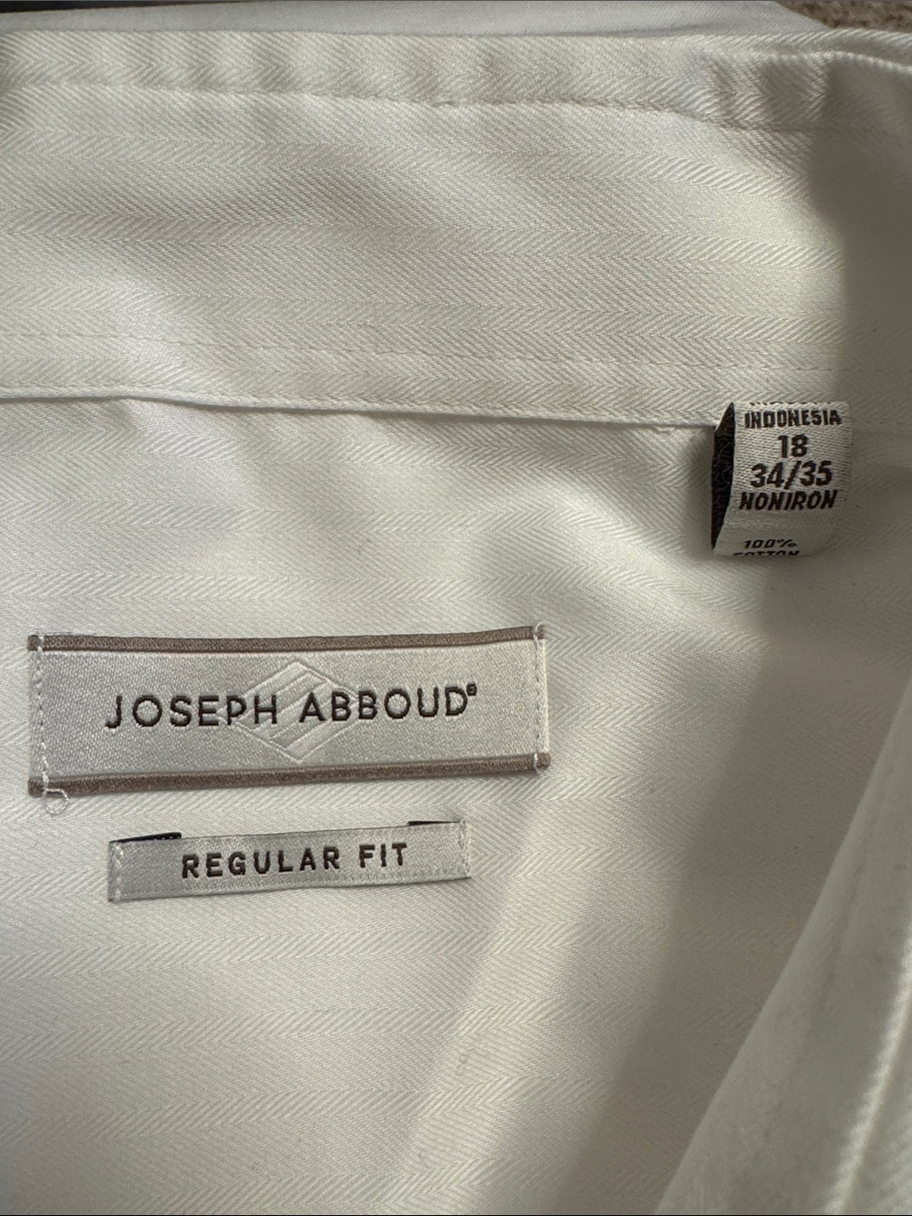 Joseph Abboud White Men's Dress Shirt - Pocket Front - Picture 4 of 4
